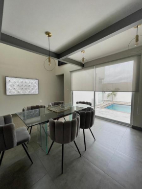Casa de lujo ALTOZANO con alberca privada zona residencial